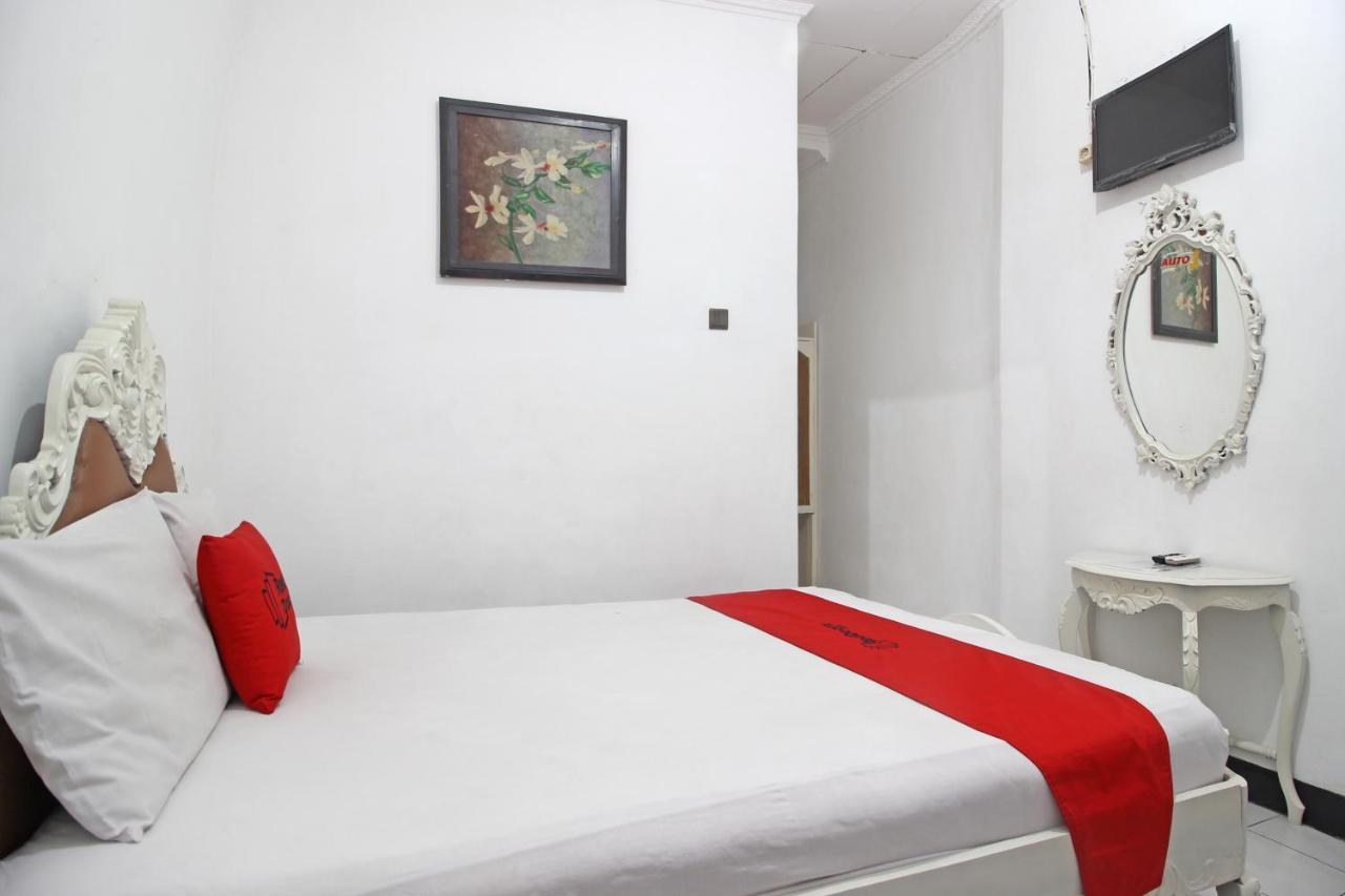 Reddoorz Plus @ Taman Siswa 3 Джокякарта Екстериор снимка